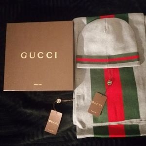 Unisex Gucci Beanie and Scarf